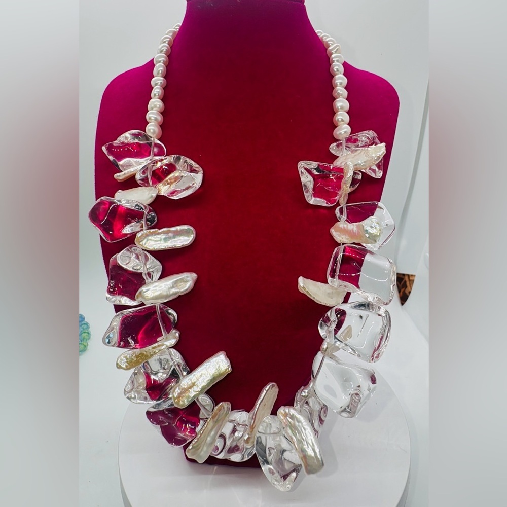 Deb Guyot 925, genuine pearl and rock crystal necklace​